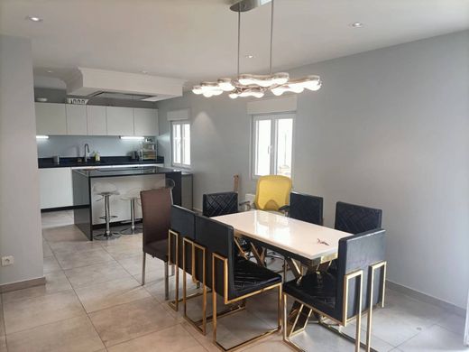 Luksusowy dom w Antony, Hauts-de-Seine