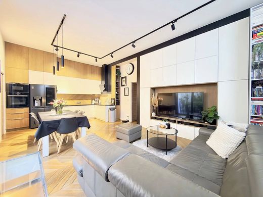 Apartment / Etagenwohnung in Le Raincy, Seine-Saint-Denis