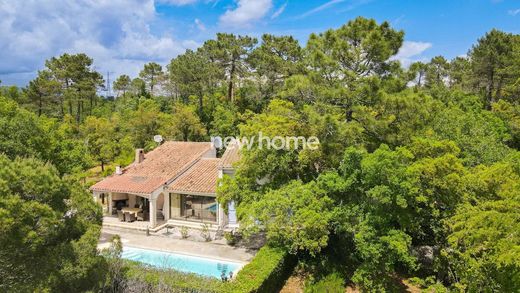 Maison de luxe à Bagnols-en-Forêt, Var