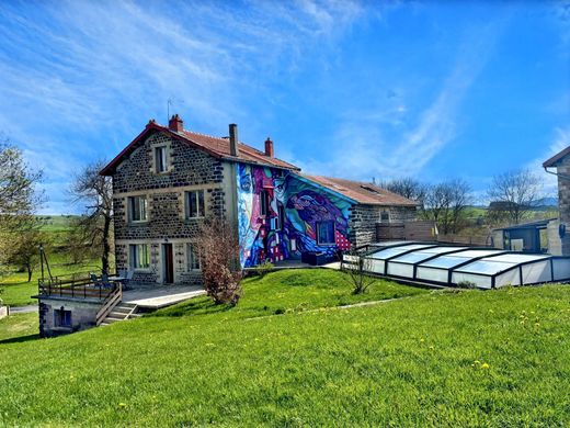 Luxury home in Alleyrac, Haute-Loire