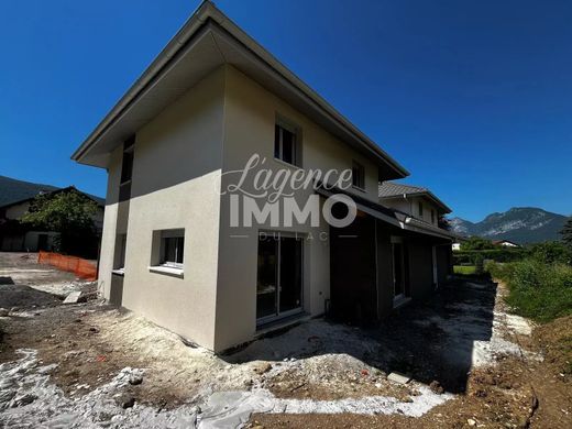 Luxury home in Saint-Jorioz, Haute-Savoie