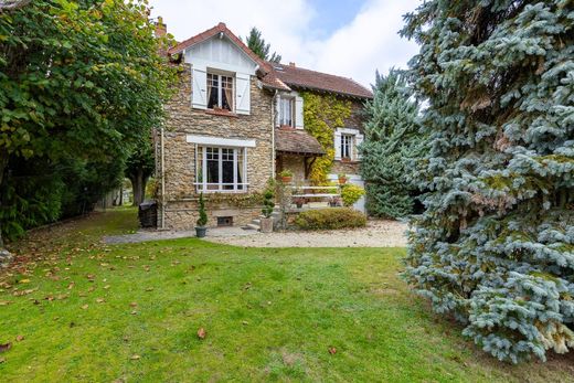 منزل ﻓﻲ Bois-le-Roi, Seine-et-Marne