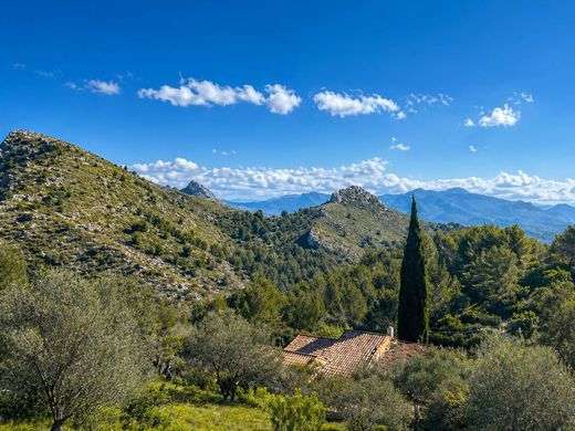 Landhaus / Bauernhof in Aubagne, Bouches-du-Rhône
