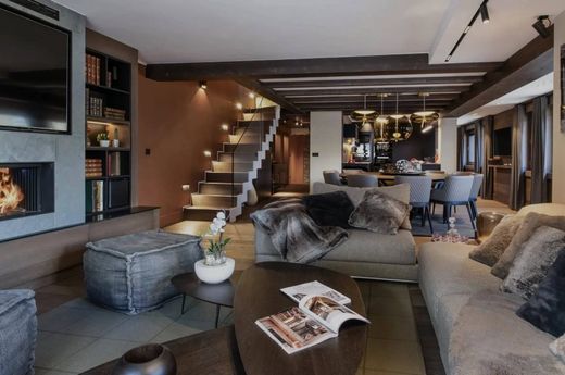 Apartment / Etagenwohnung in Le Plessis-Robinson, Hauts-de-Seine