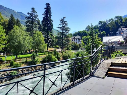 Maison de luxe à Brides-les-Bains, Savoie