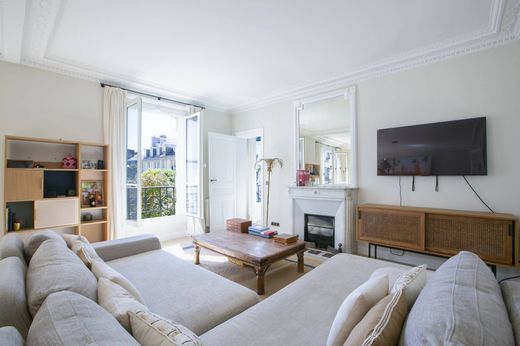 Apartament w Tour Eiffel, Invalides – Ecole Militaire, Saint-Thomas d’Aquin, Paris