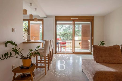 Apartment in Tassin-la-Demi-Lune, Rhône