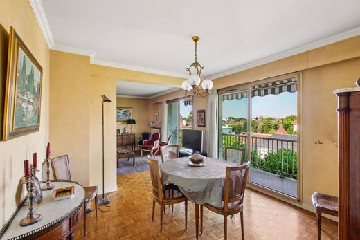 Apartment in Saint-Maur-des-Fossés, Val-de-Marne