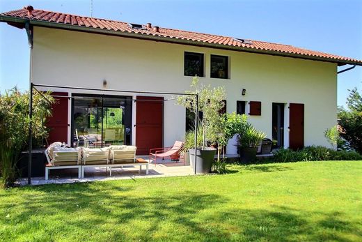 Luxus-Haus in Arbonne, Pyrénées-Atlantiques