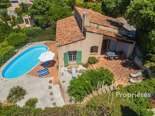 Luksusowy dom w Rayol-Canadel-sur-Mer, Var