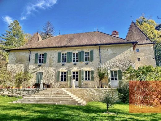 Castillo en Valserhône, Ain