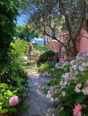Maison de luxe à Saint-Tropez, Var