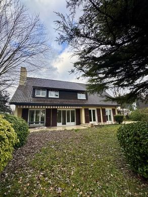 Luxury home in Chavenay, Yvelines