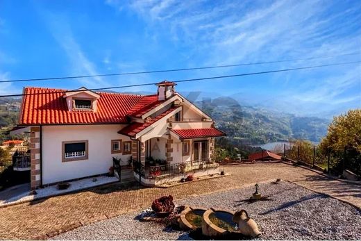 Luxe woning in Marco de Canaveses, Distrito do Porto