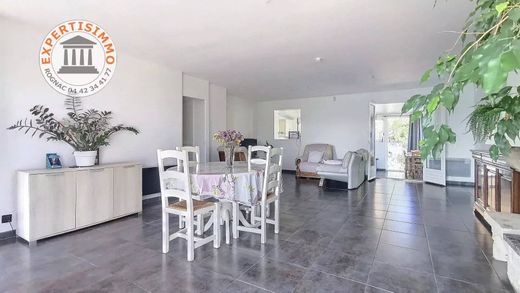 Casa di lusso a Rognac, Bocche del Rodano