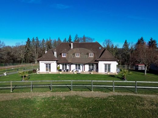 호화 저택 / Laslades, Hautes-Pyrénées