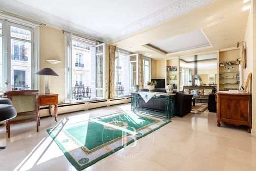 ‏דירה ב  Paris 08 Élysée, Paris