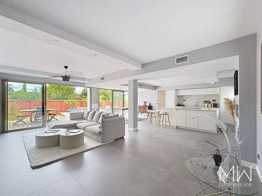 Luxury home in Bordeaux, Gironde