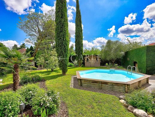 Luxury home in Genas, Rhône