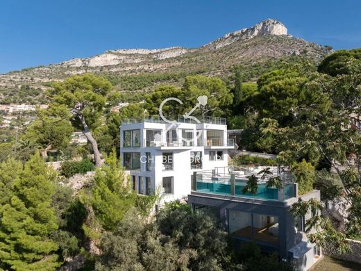 Cap-d'Ail, Alpes-Maritimesのヴィラ
