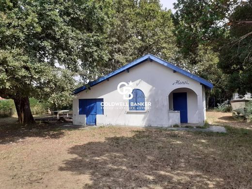 Luxury home in Andernos-les-Bains, Gironde