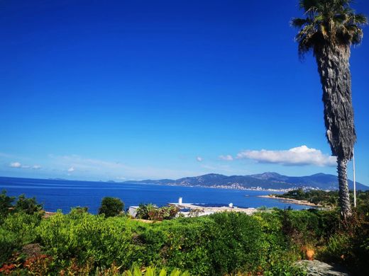 ﺷﻘﺔ ﻓﻲ Porticcio, South Corsica