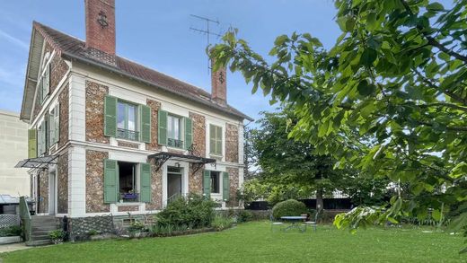Casa di lusso a Saint-Germain-en-Laye, Yvelines