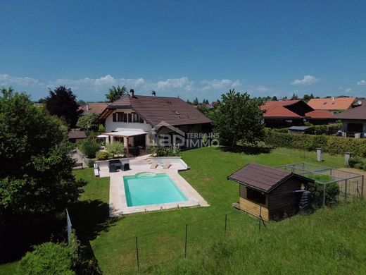 Luksusowy dom w Lyaud, Haute-Savoie