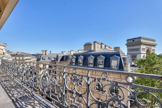 Apartment in Champs-Elysées, Madeleine, Triangle d’or, Paris