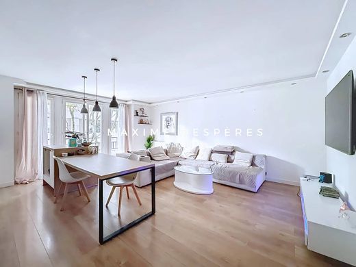 Apartment / Etagenwohnung in Saint-Maurice, Val-de-Marne