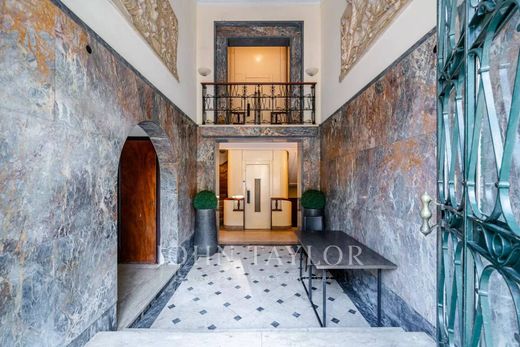 아파트 / Avenidas Novas, Lisbon