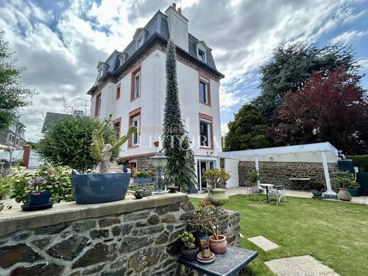 Casa di lusso a Saint-Quay-Portrieux, Côtes-d'Armor