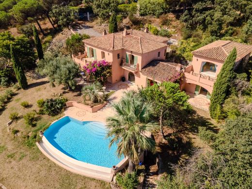 ‏בתים כפריים או חוות ב  רמטואל, Var