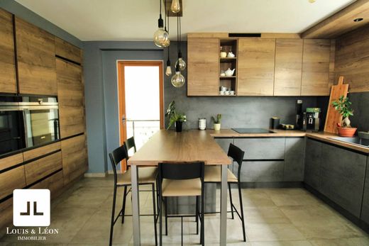 Luxury home in Saint-Priest, Rhône