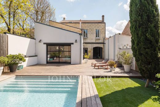 Luxury home in Bègles, Gironde