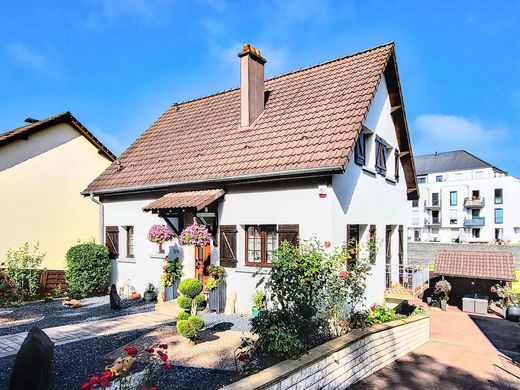 Luxus-Haus in Junglinster, Grevenmacher