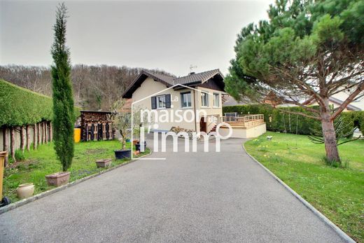 Πολυτελή κατοικία σε Allinges, Haute-Savoie