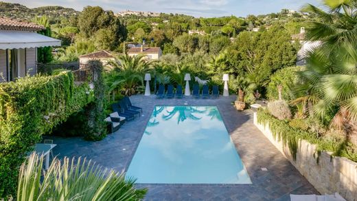 Villa en La Colle-sur-Loup, Alpes Marítimos