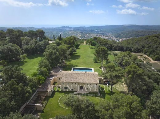Luxury home in La Colle-sur-Loup, Alpes-Maritimes