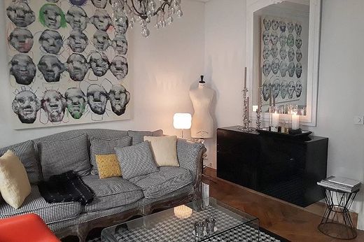Apartment in La Muette, Auteuil, Porte Dauphine, Paris