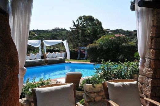 Villa a Arzachena, Sassari