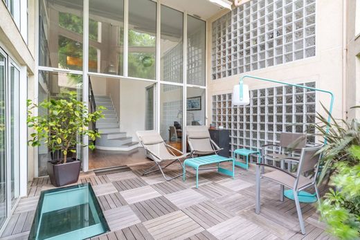 Apartment in Asnières-sur-Seine, Hauts-de-Seine