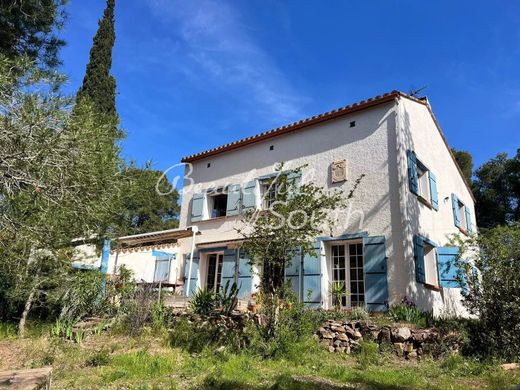 Villa in Espira-de-l'Agly, Pyrénées-Orientales