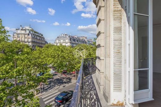 Apartment in La Muette, Auteuil, Porte Dauphine, Paris