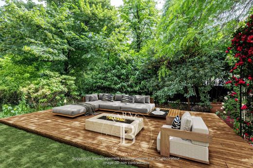 Apartment in La Muette, Auteuil, Porte Dauphine, Paris