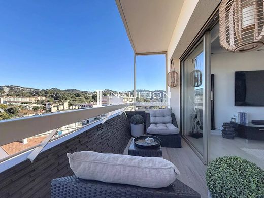 Apartment in Le Cannet, Alpes-Maritimes