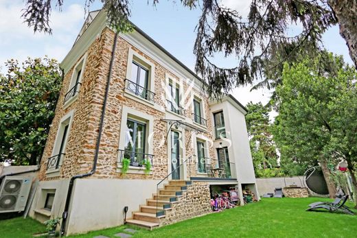Luxury home in Le Perreux-sur-Marne, Val-de-Marne