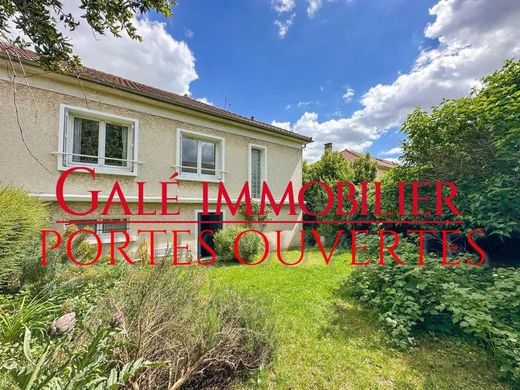 Luxury home in Bourg-la-Reine, Hauts-de-Seine