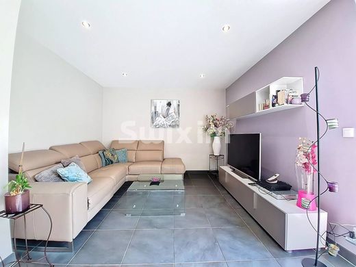 Casa de lujo en Valserhône, Ain