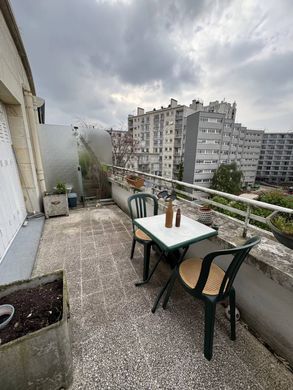 Apartment / Etagenwohnung in Belleville, Père-Lachaise, Ménilmontant, Paris
